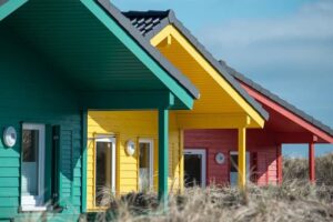 Casas de madera de colores